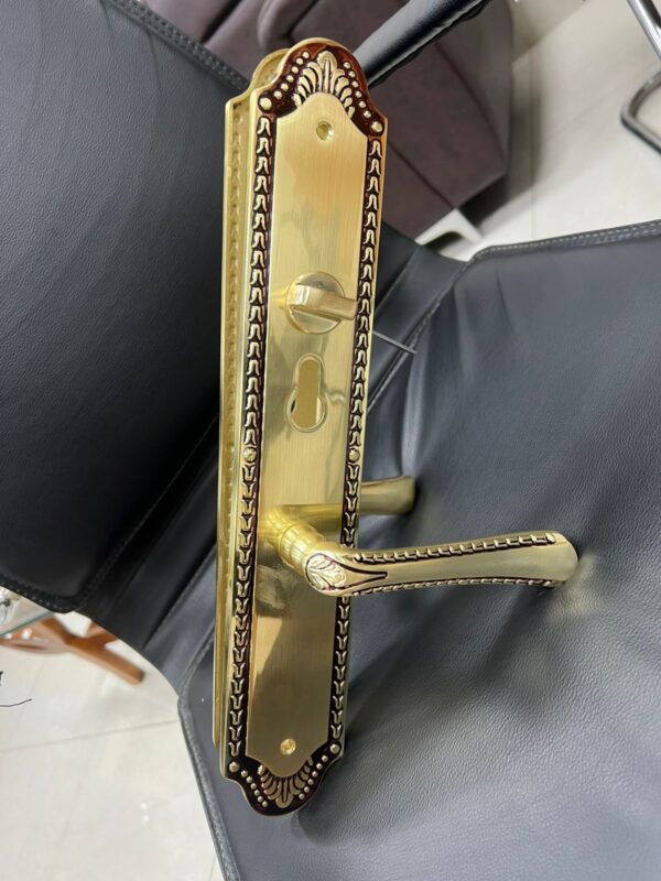Hight Quality Door handle with Lock body - Image 2